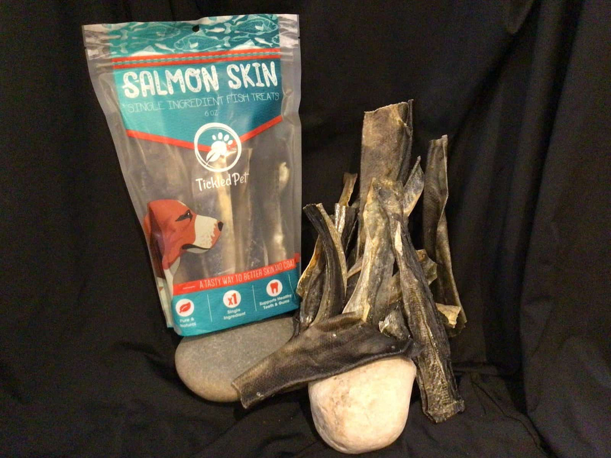 Dehydrated wild-caught Alaskan salmon skin strips